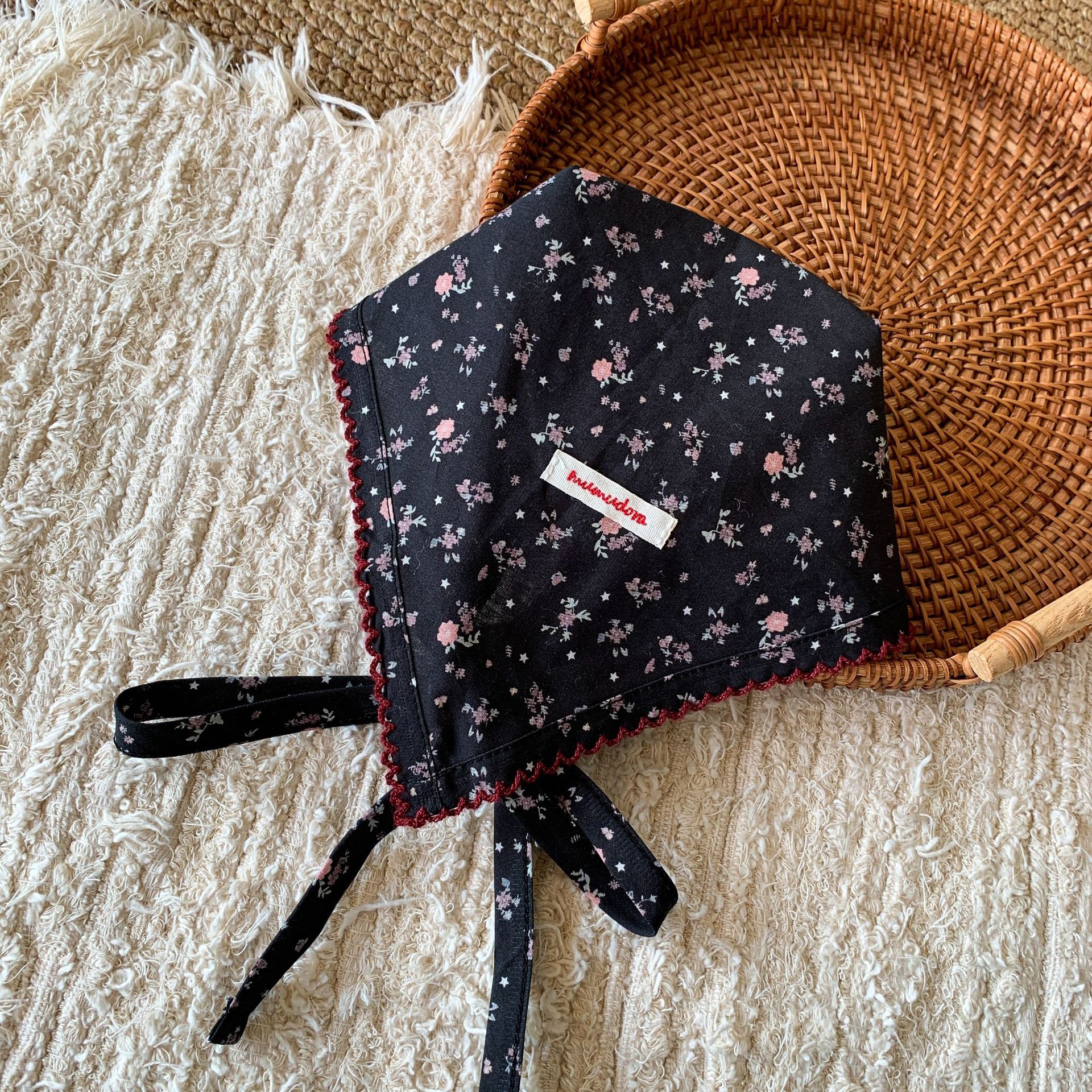 Sugar Pear ropa infantil accesorios de primavera ropa 2026 nuevos accesorios para niños encantadores bolsas de bebé pañuelos