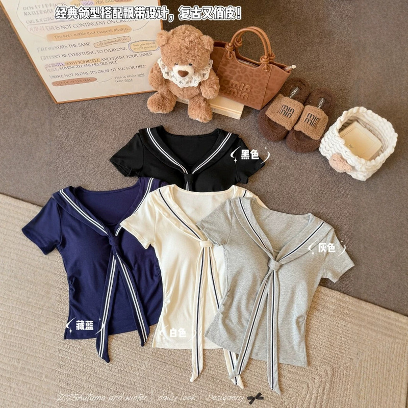 Navy Collar White Short-Sleeve T-Shirt for Women, Summer Style with Side Slits, Slim Fit, Waist-Cinching, Flattering, Stylish Summer Top Navy Collar White Short-Sleeve T-Shirt for Women, Summer Style with Side Slits, Slim Fit, Waist-Cinching, Flattering, Stylish Summer Top