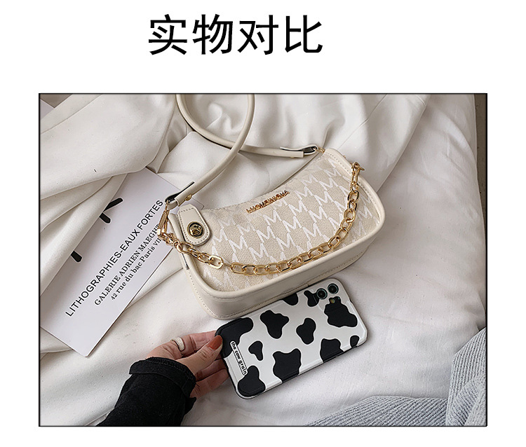 Fashion Chain Messenger Portable Small Square Bag Wholesale display picture 24