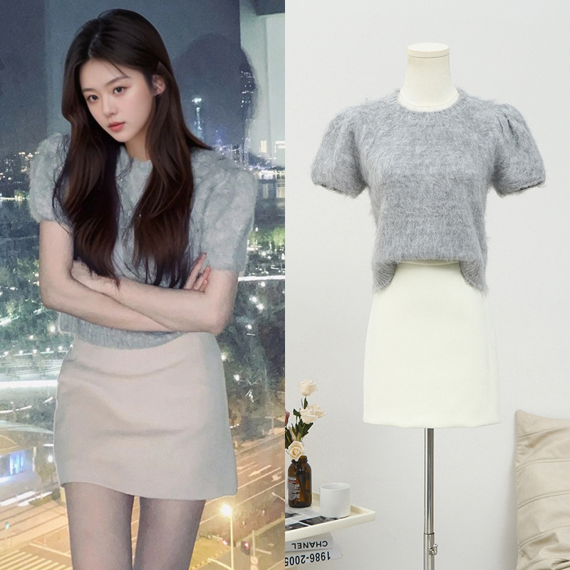 [in Stock] Celebrity Style Autumn New Mohair Short-Sleeved Sweater Cream-Colored Skirt Fashion Casual Suit for Women