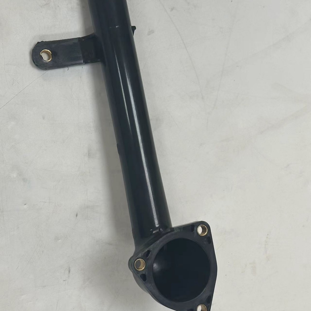 16321 - 0A040 adecuado para la tubería de agua del asiento de cubierta del termostato de Toyota