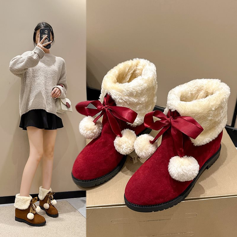 雪地靴冬季保暖子低筒红色短靴棉鞋个性大码内增高雪地靴女毛毛球
