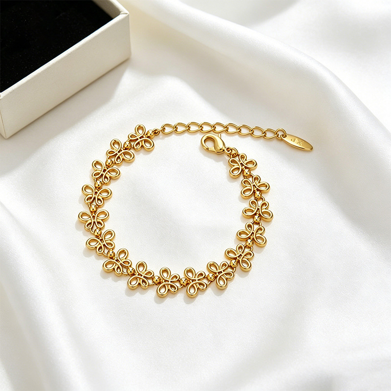 Xuping imitación de oro lujoso temperamento hueco pulsera mariposa aleación de cobre chapado 24k joyas transfronterizas europeas y estadounidenses al por mayor