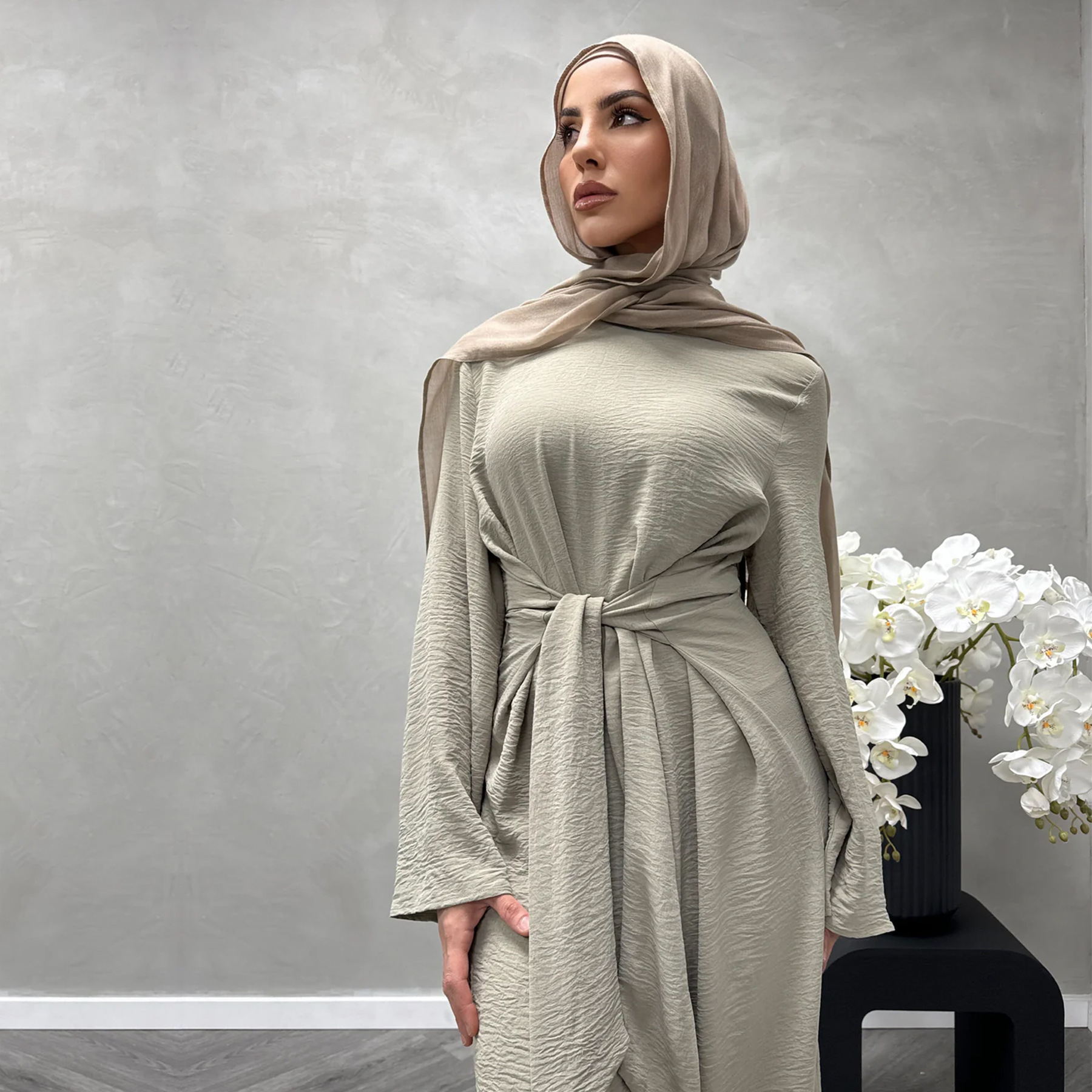 Lace-up Slim Fit Crepe Abaya