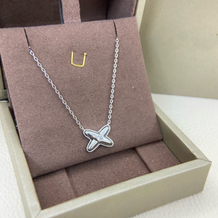 �м���Ʒ���潻�����机��s����X�OӋ���ε����i���Ů�S����