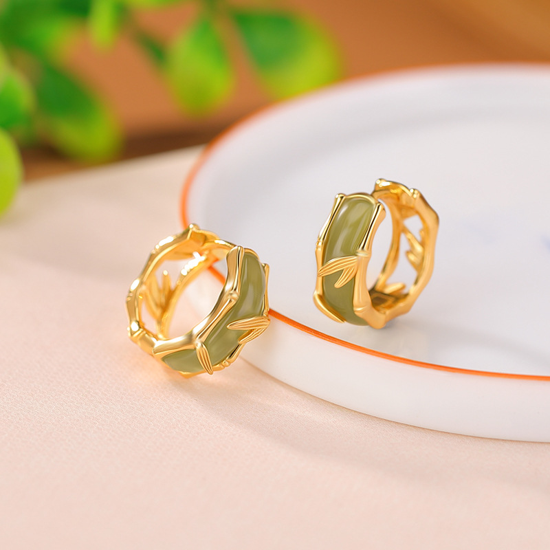 Khuyên tai bạc S925 mạ vàng hình hươu khắc lá tre phong cách cổ điển Trung Hoa — Một cặp