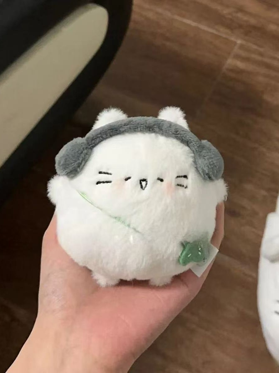 Cute regordete gatito huevo trébol de cuatro hojas gatito muñeco de felpa colgante super bolso lindo libro colgante llavero colgante