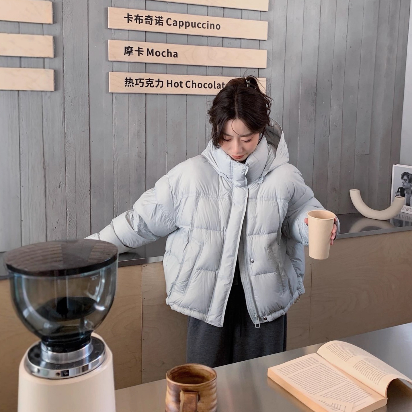 琪镌绘制羽绒服女短款连帽冬季加厚保暖云朵泡芙面包服外套