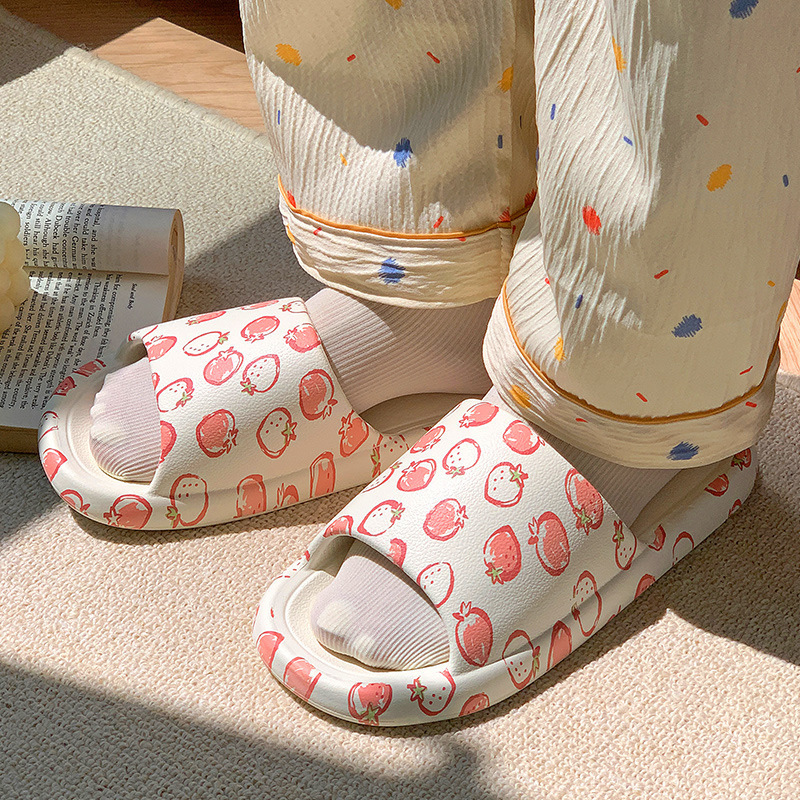 Women's Summer Slippers That Feel Like Stepping on Poop, Suitable for Outdoor and Indoor Use, Comfortable, Silent, Non-Slip, Casual, Couple's Beach Sandals, Wholesale