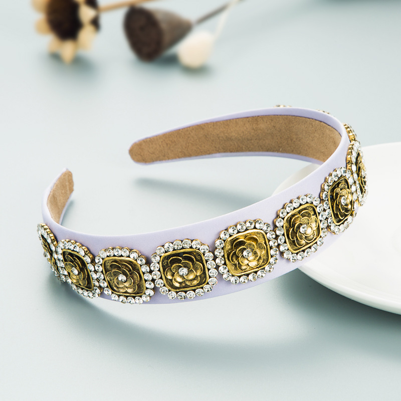 Baroque Style Simple Alloy Flower Diamond-studded Headband display picture 6