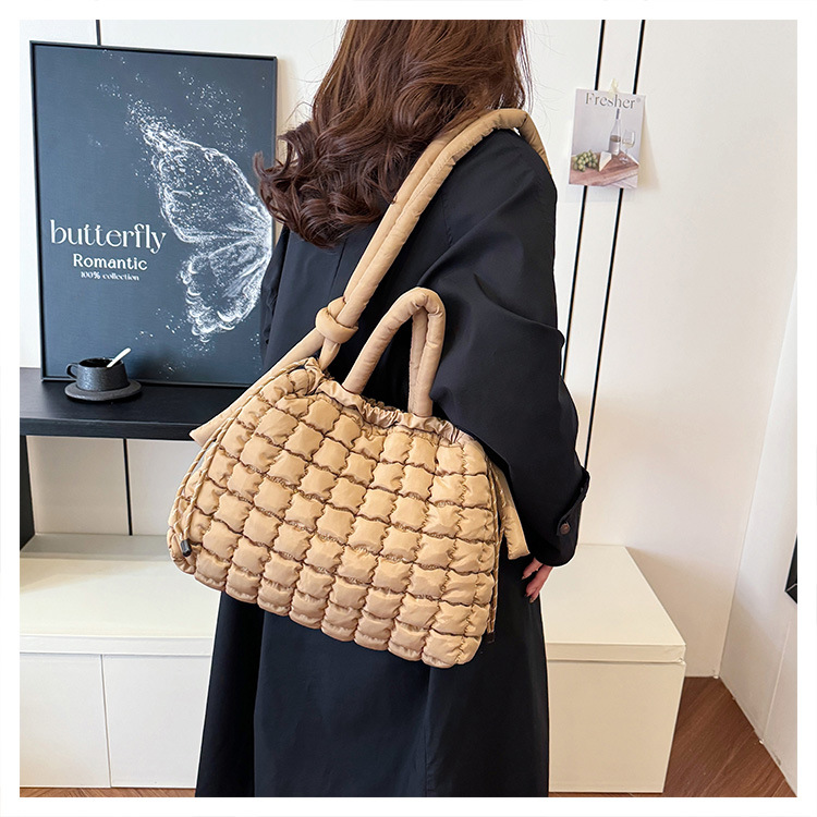 762g Weight Polyester Lining Material Sewing Thread Fashion Element Magnetic Buckle Closure Type Single Shoulder Strap Strap Type Tote Bag Bags Type Daily, Street, Shopping Occasion Nylon Material Solid Color Pattern Autumn&Winter Season Women's Gender Elegant, Classic Style Style Square Shape Medium Size Women's Medium Nylon Solid Color Elegant Classic Style Sewing Thread Square Magnetic Buckle Tote Bag 5