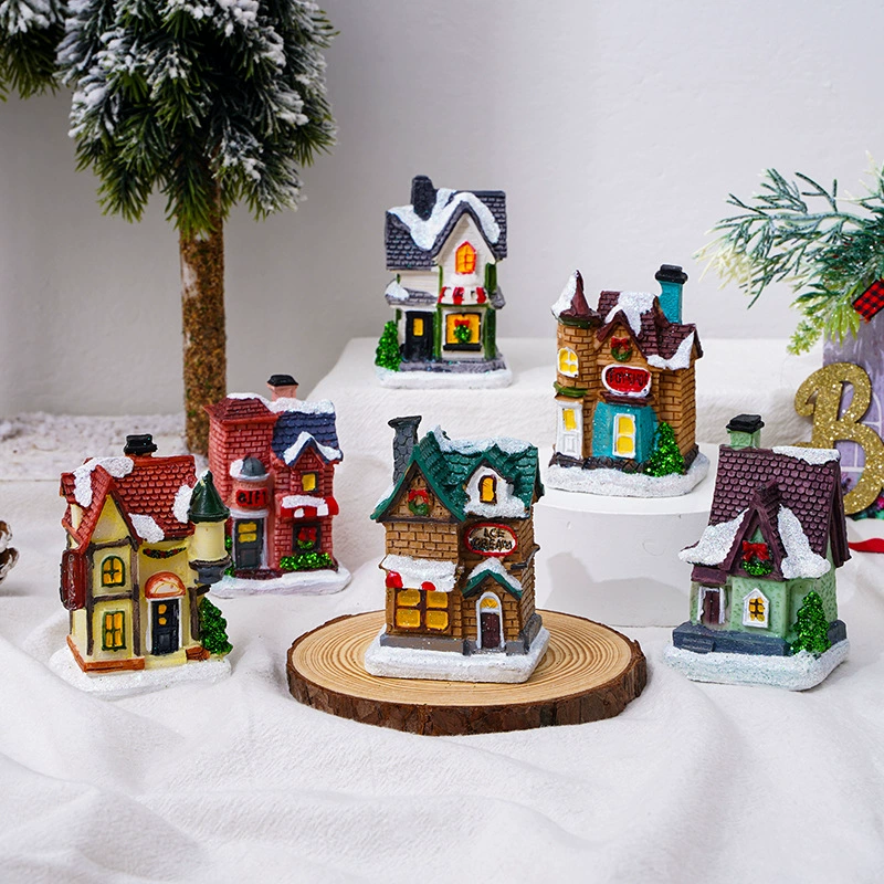 Miniature resin house decorations, micro landscape LED models, battery‑powered, assorted sizes 7–10 cm