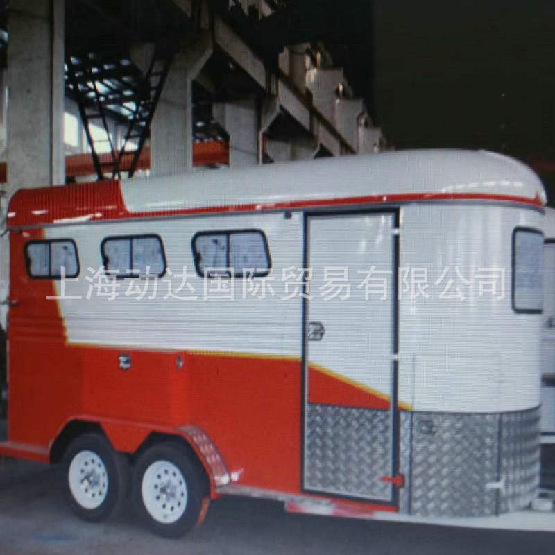 出口品质运输马匹拖车斜载3马拖挂车，运马拖车，运马车
