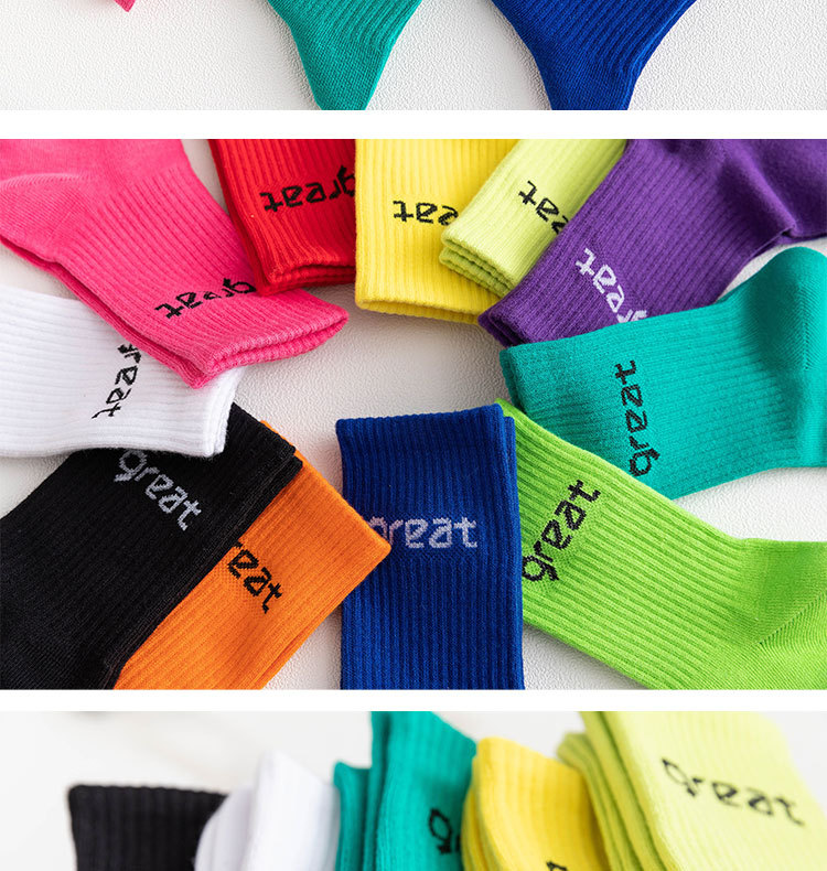 Women's Casual Simple Style Letter Cotton Crew Socks A Pair display picture 4