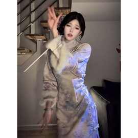 复古高级感超好看印花修身包臀长裙小众时尚气质感连衣裙2025冬季