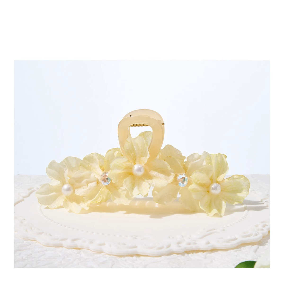 Plumeria Pattern Vacation Simple Style Women's Plumeria Plastic Cloth Hair Claws