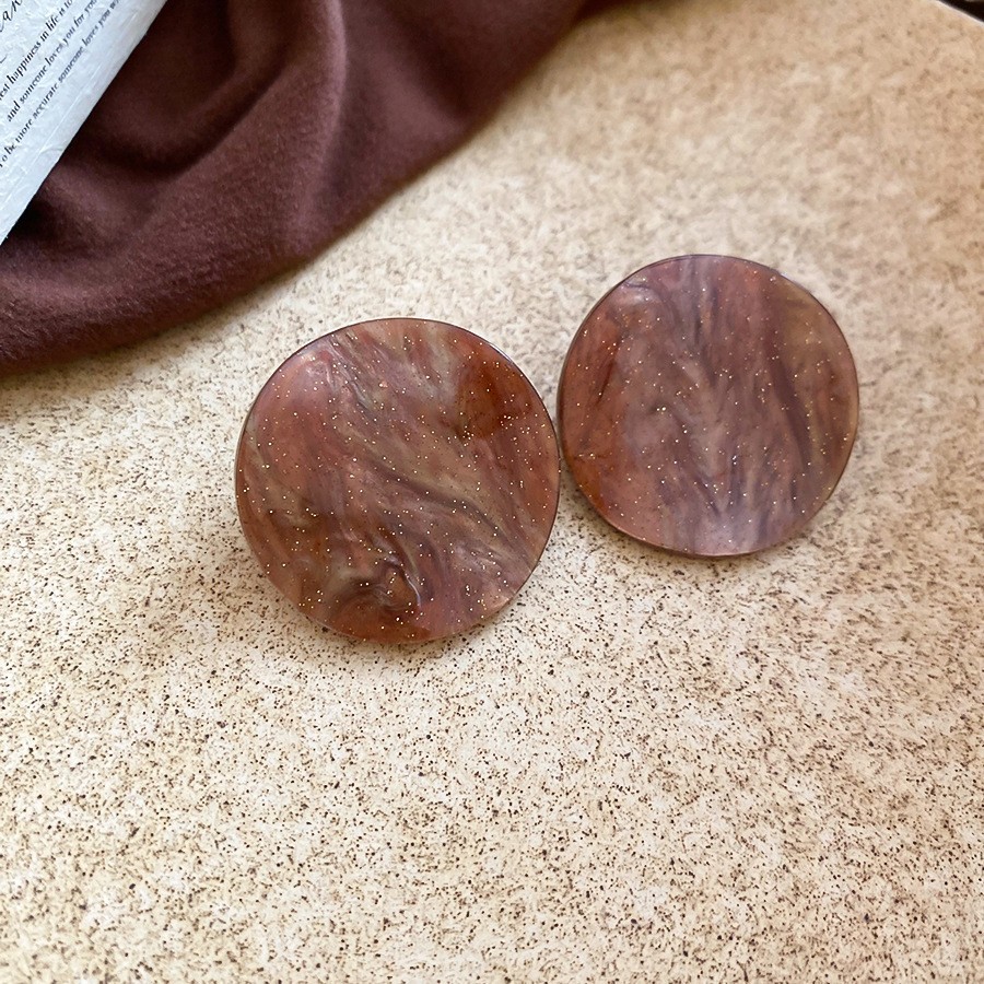 Retro Merrade curry plata aguja pendientes de moda versátil Hong Kong aretes de estilo ligero lujo alta sensación otoño invierno pendientes