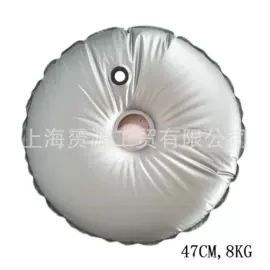 水上充气床;冲浪帆板;游泳圈