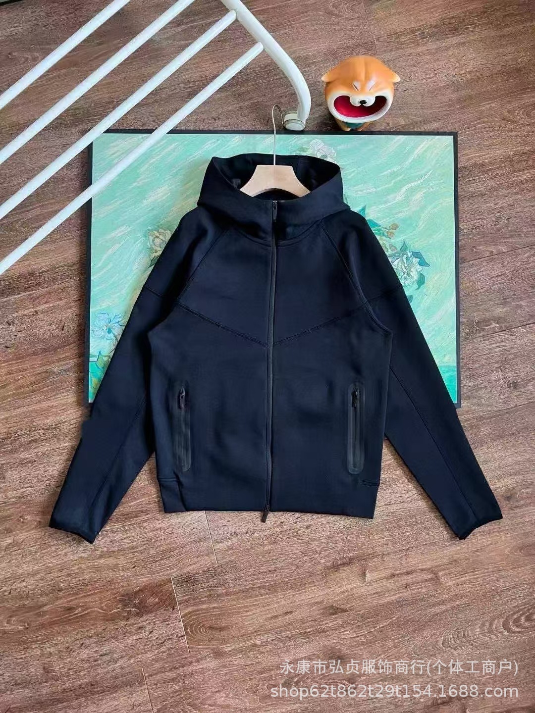 Jacket. black / S