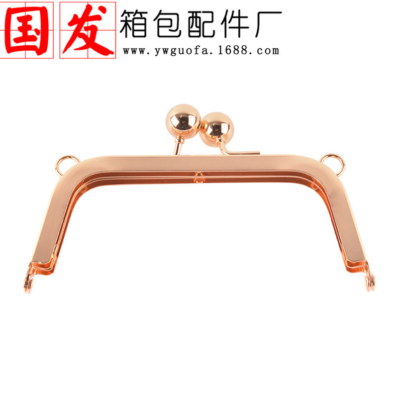 14cm trapezoidal sin agujeros de alambre de hierro orejas agujeros de presión de mano gran boca de perlas oro con agujeros de tornillo de alta calidad