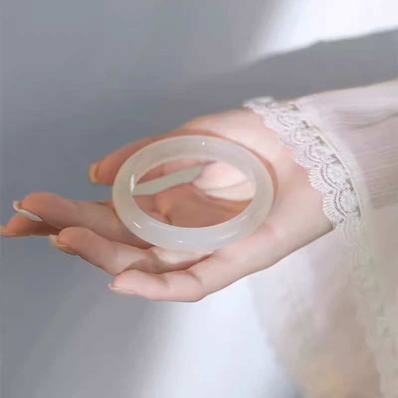 천연 화이트 문라이트 브라질 칼세도니 팔찌 아이스 제이드 팔찌 패션 아게이트 팔찌 소녀 제이드 팔찌 도매