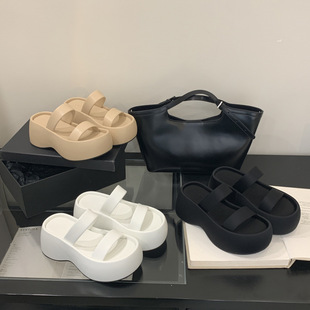 French Style Black Slide Slippers Fairy Shoes Fashionable Outer Wear 2025 New Summer Wedge Sandals Heel Height Increasing Sandals