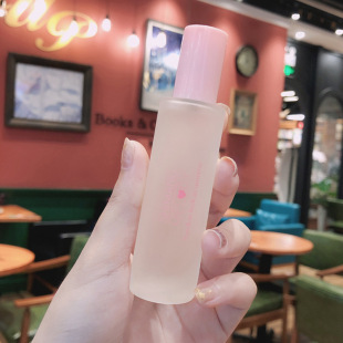 ����ԊâĥɰƿŮʿ��ˮ30ml�־����»������{��֮زز��ˮŮʿ