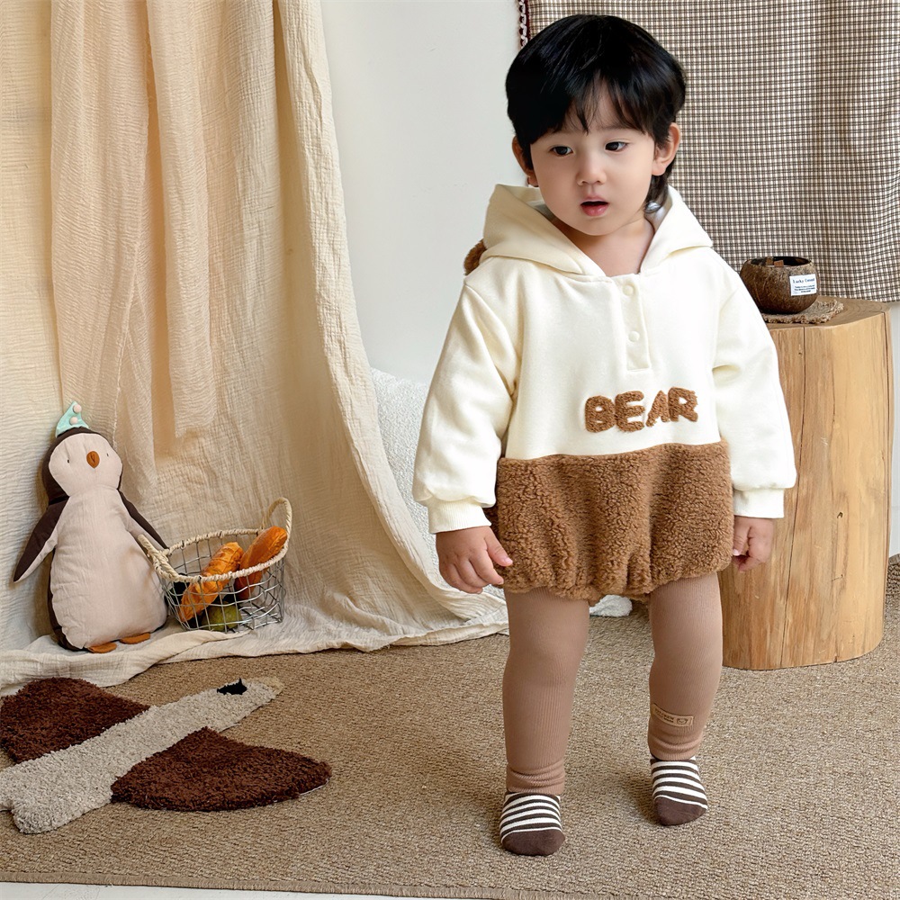 Ropa de bebé otoño e invierno mamelito triangular ropa de bebé para hombres mono acolchado versión coreana de oso súper estilo extranjero