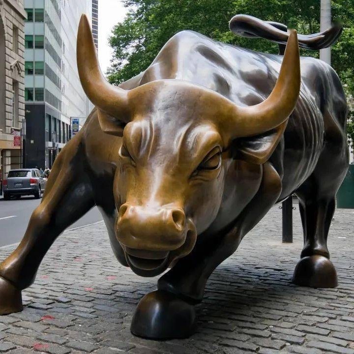 公园商业街黄铜牛雕塑拓荒牛铸铜雕塑 仿铜玻璃钢耕牛雕塑摆件