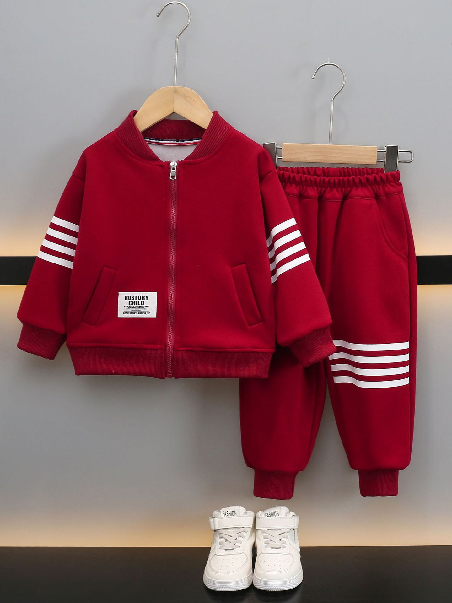 Conjunto de Sudadera para Niños 7081, Primavera y Otoño 2026, Nuevo Estilo, Atuendo Casual para Niños, Conjunto de Dos Piezas a la Moda para Primavera image 3