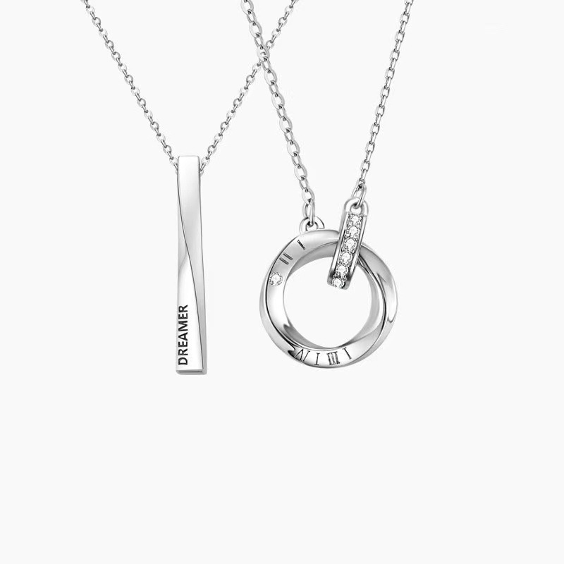 Modern Mobius Pendant Necklace For Men In Stainless Steel_voghion.com