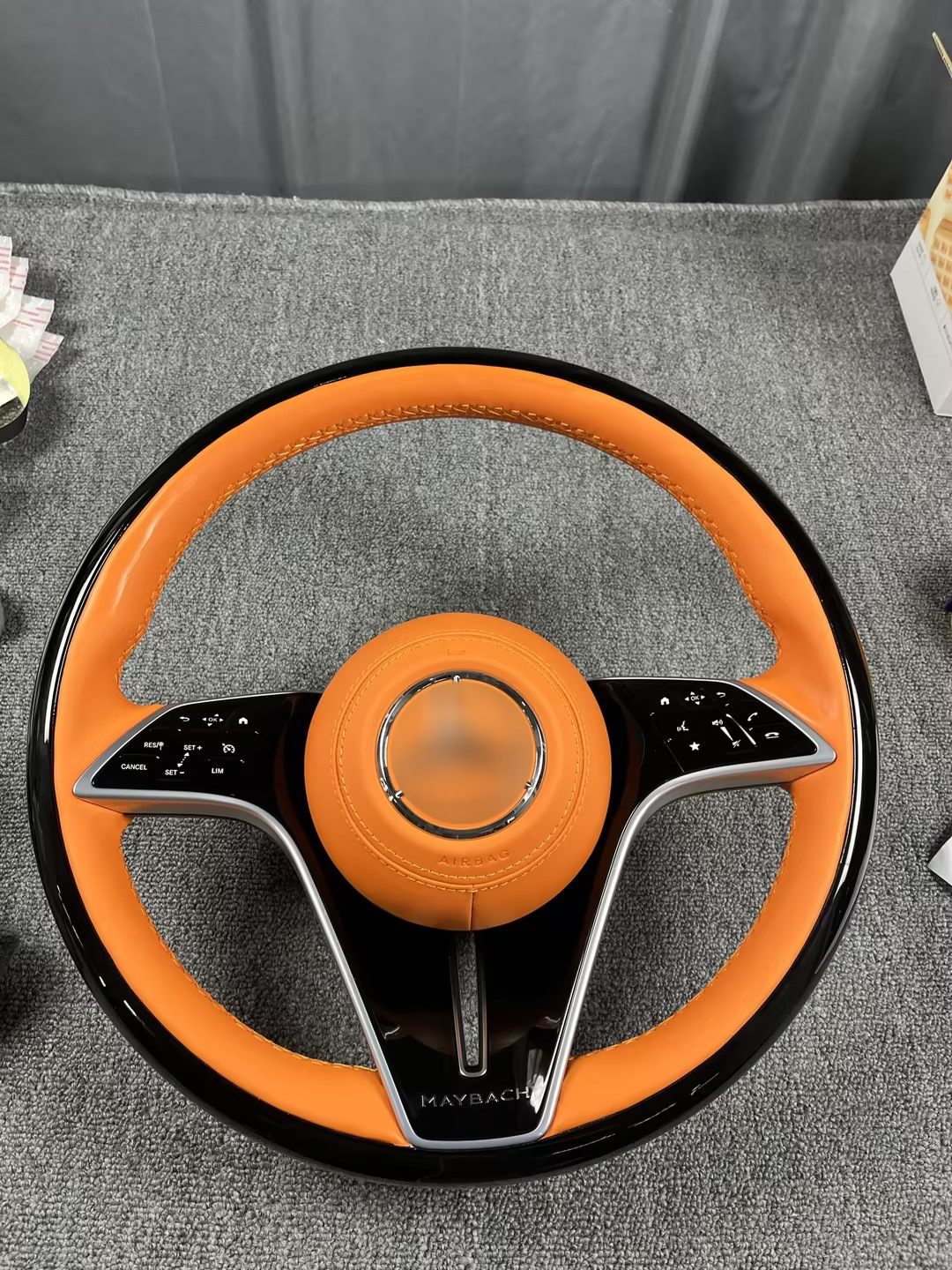 Suitable for Mercedes E-Class S-Class S400 S450 original factory walnut wood Mercedes steering wheel, modified to the new Maybach steering wheel