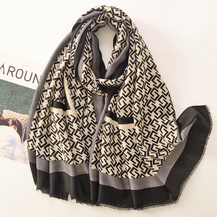 Caliente nuevo algodón y lino sensación bufanda suave satén algodón moda carta impresión bufanda viaje protector solar mantón caliente