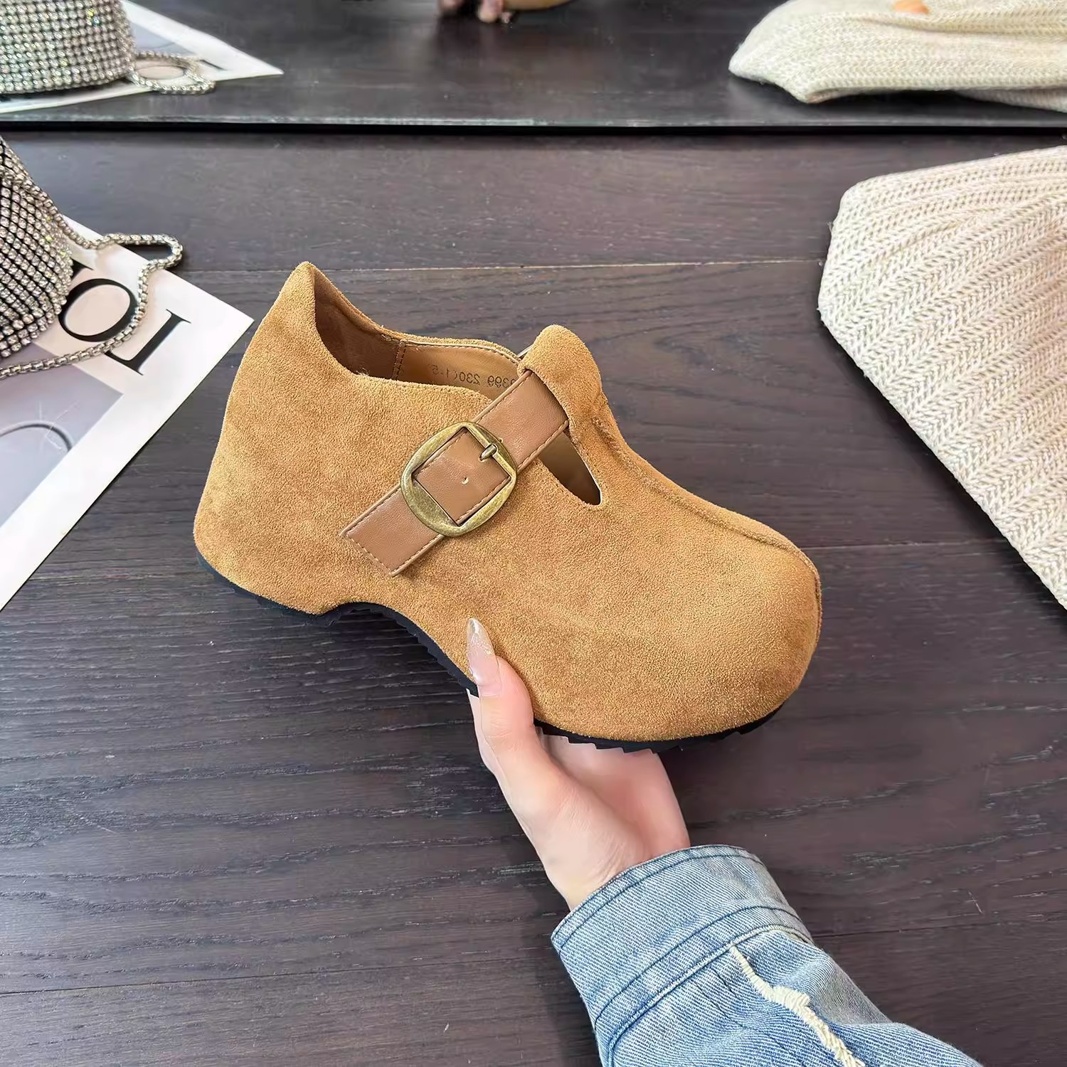 Zapatos retro de piel de vaca esmerizada Bocken para mujeres 2026 nuevos zapatos casuales transpirables de un pie zapatos de mujer