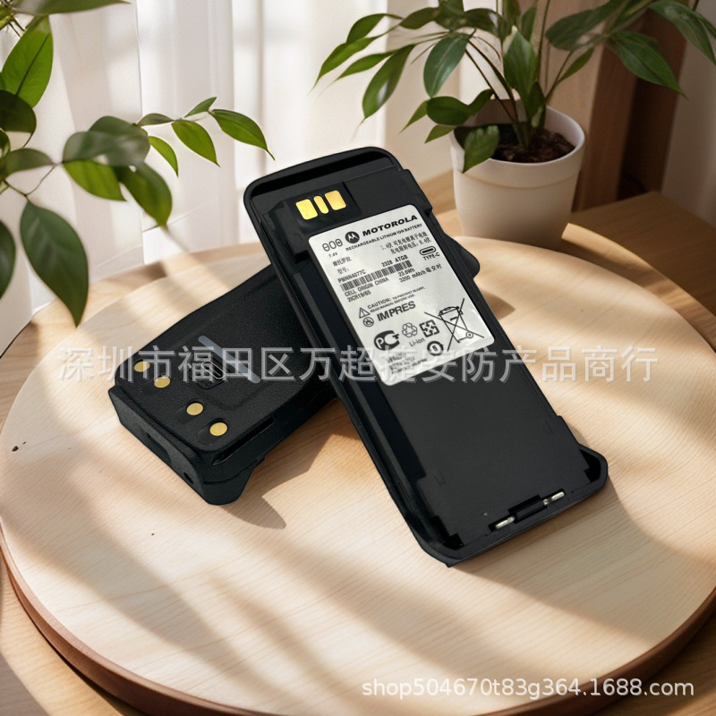 适用摩托罗拉XIRP8200P8260大容量TYPEC对讲机电池PMNN4077/4065A