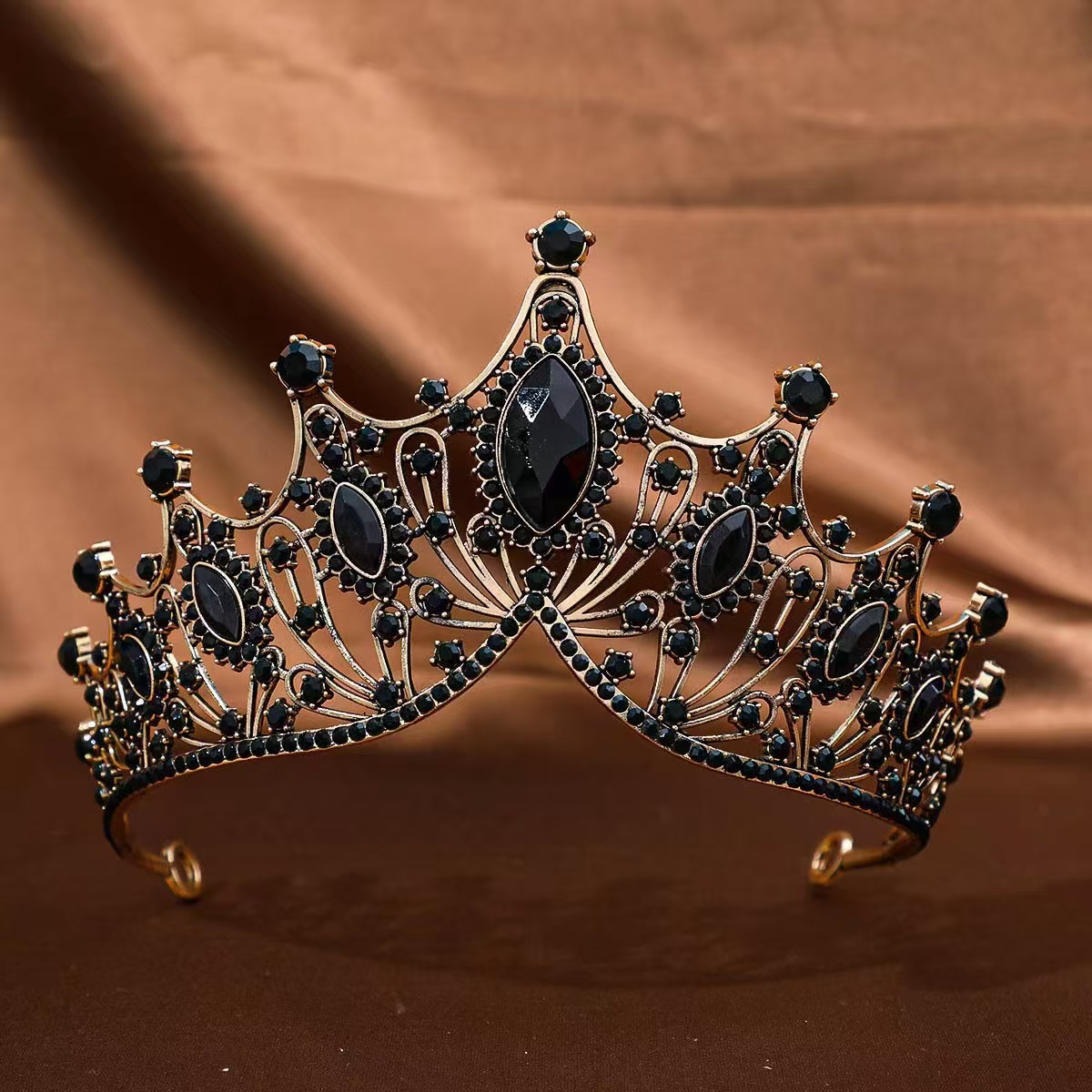 Retro + Black Diamond