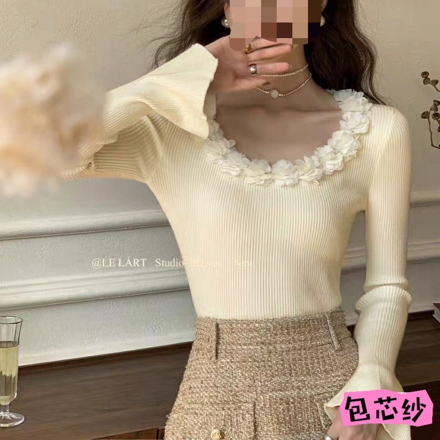 Elegant cute three dimensional knitted design sweater