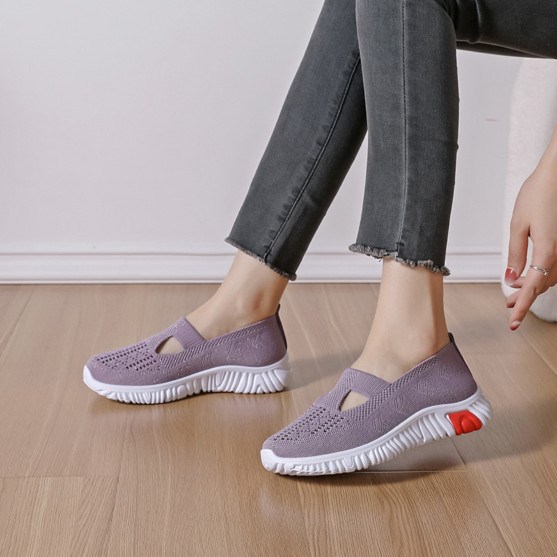 Directo de fábrica verano nueva superficie de malla transpirable volando tejido madre de mediana edad y ancianos zapatos cómodos antideslizantes zapatos de baile cuadrados de mujer