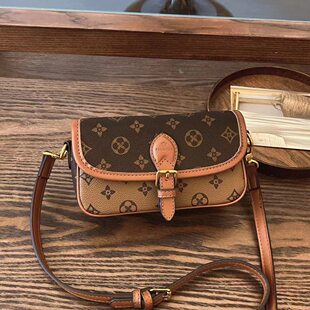Retro nurse uniform, shoulder bag for leisure one shoulder, high-end