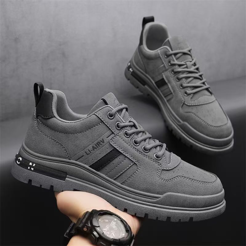 Zapatos de trabajo para hombres 2026 nueva primavera transpirable trabajo antideslizante desgaste casual al aire libre zapatos deportivos de suela gruesa
