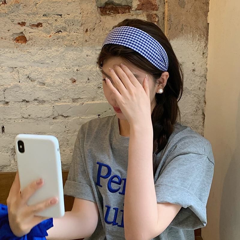 蓝色格纹宽边发箍女2025新款带齿防滑洗脸发带式头箍发捆韩系头饰