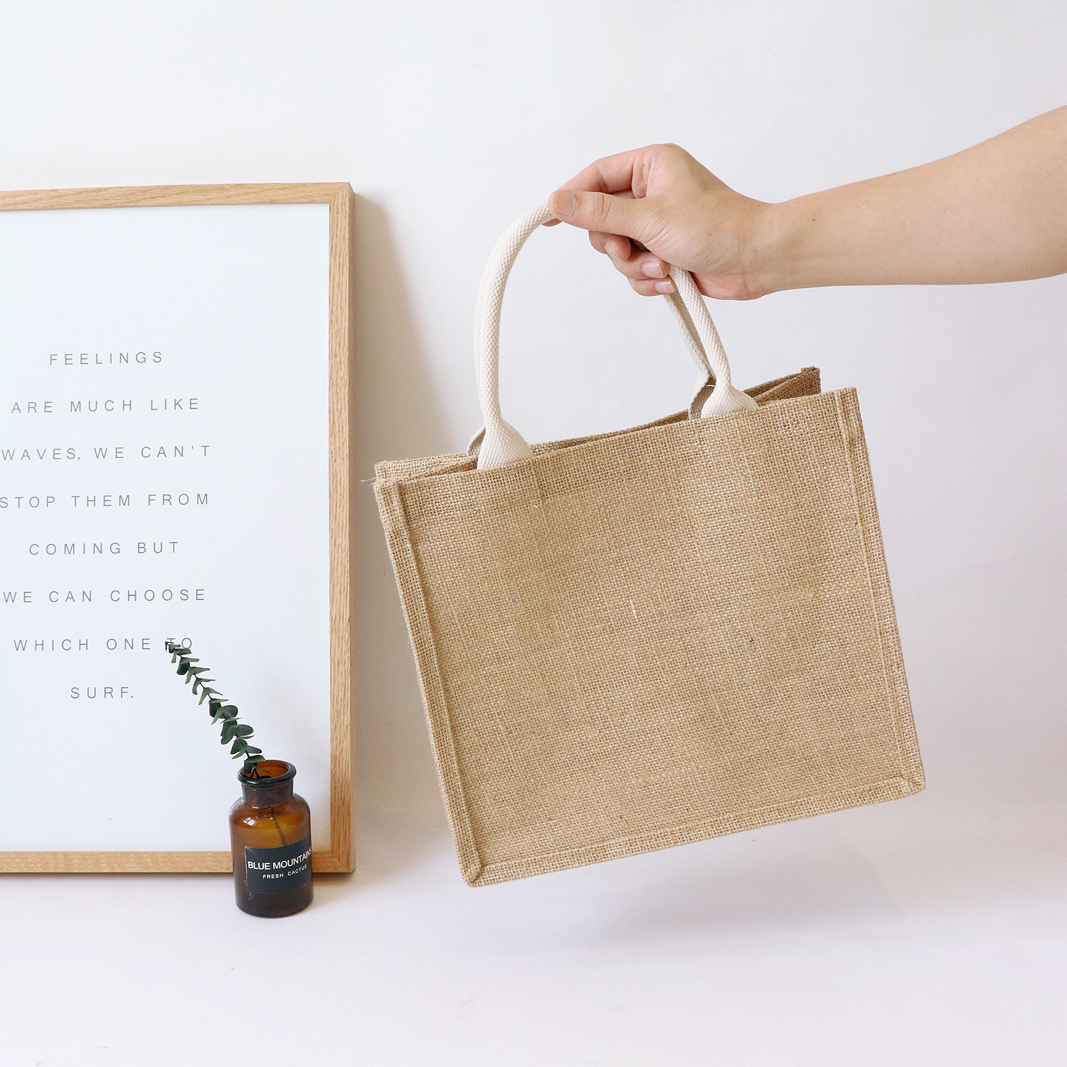 Handheld cloth bag