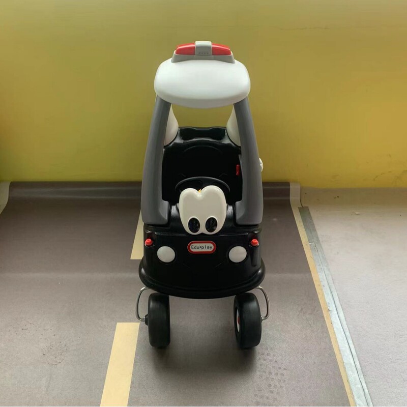 New Kindergarten Little Tyke Plastic Toy Game Car Small Police Car Patrol Car Community Care Baby Small Rv