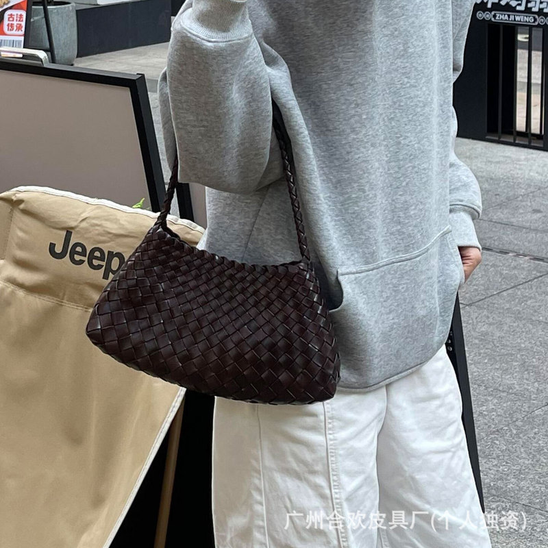Dragon 8943 Handmade Cowhide Woven Bag with a High-End Feel, Vacation Basket-Style Women's Handbag, Shoulder Bag, Underarm Bag