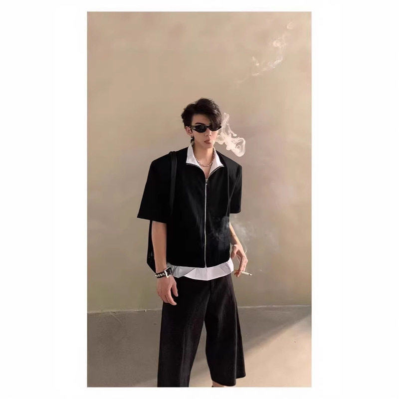 Cleanfit Autumn Mountain Style Padded Shoulder Short-Sleeve Shirt Men's Model Outfit Fake Two-Piece Niche Design T-Shirt Jacket Trendy Cleanfit Autumn Mountain Style Padded Shoulder Short-Sleeve Shirt Men's Model Outfit Fake Two-Piece Niche Design T-Shirt Jacket Trendy