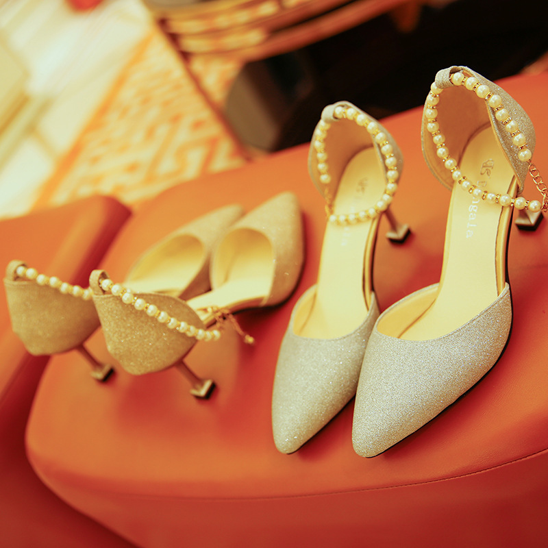 Silver Sequin Buckle Mid-Heel Sandals for Women, Spring and Summer Hollow Pointed Toe Kitten Heel Bridesmaid Shoes, Easy to Match with High Heels
