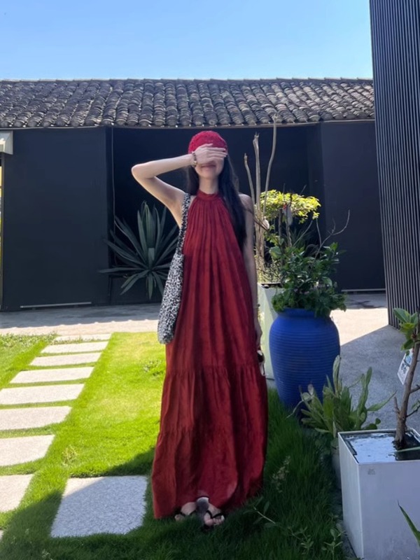 新しい中国風のレトロな中国風ジャカードレッドホルターネックドレス女性の夏の海辺の休暇気質ロングスカート|undefined