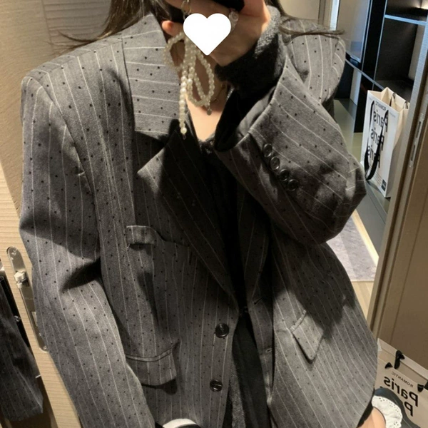 Suit gray