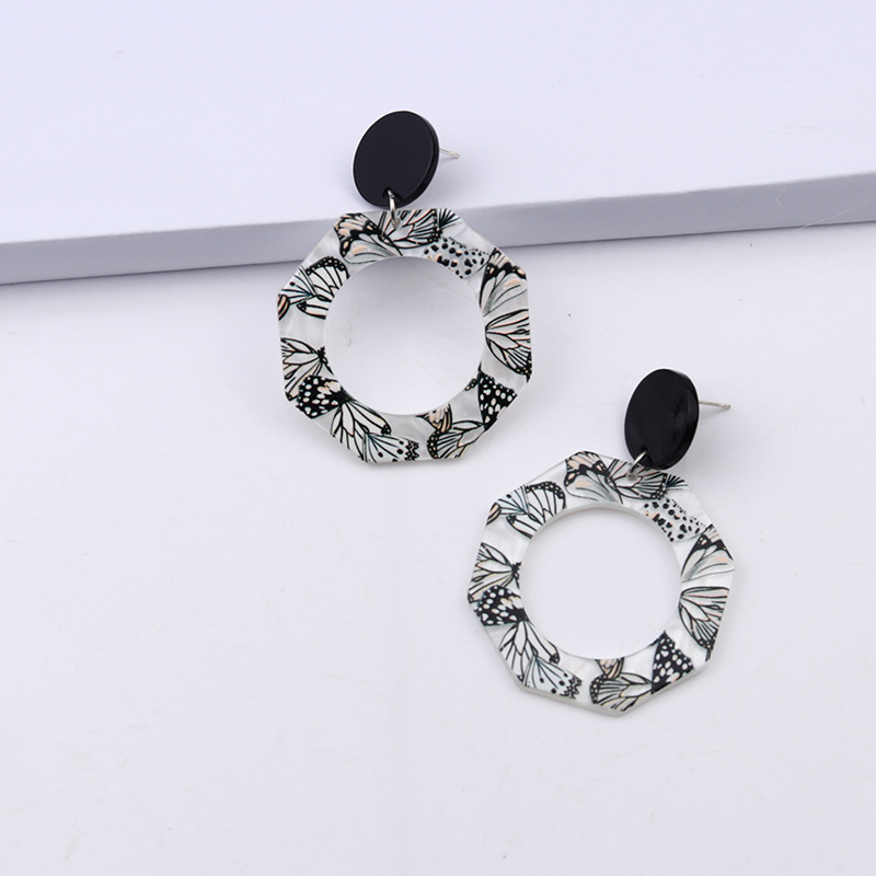 18g Weight Drop Earrings Classification 1 Pair Quantity Daily Occasion Acrylic Material Flower Pattern Women'S Gender Stoving Varnish Design Retro Style 1 Pair Retro Flower Stoving Varnish Arylic Drop Earrings 3