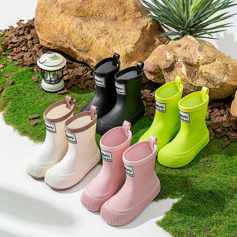 Короткий дождевой сапоги женская мода для взрослых с бархатом дождевые сапоги нескользящие водяные ботинки на открытом воздухе водяные сапоги водонепроницаемые резиновые туфли женщины